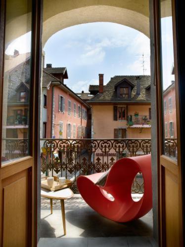 "Un Lieu Unique" Le Lodge Et Le Dolce Annecy Exterior photo